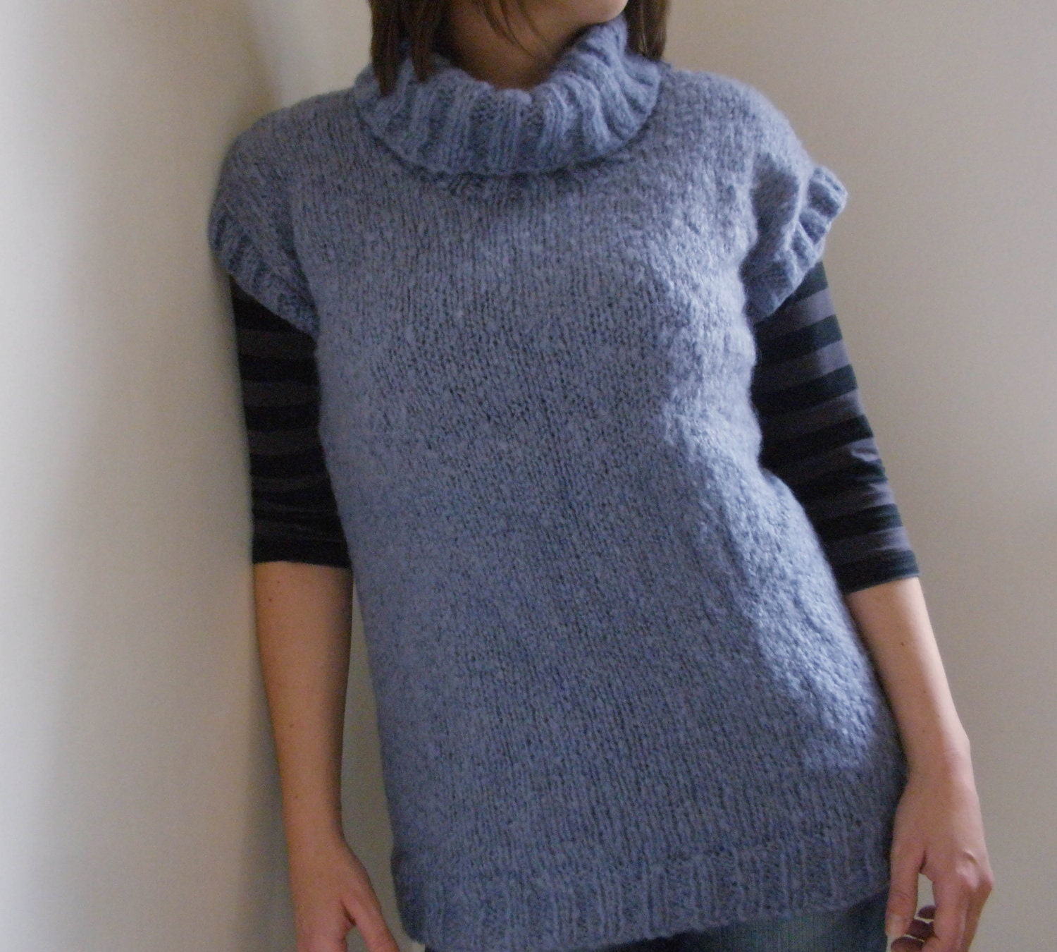 1/3 off - Soft and fluffy knit sweater
