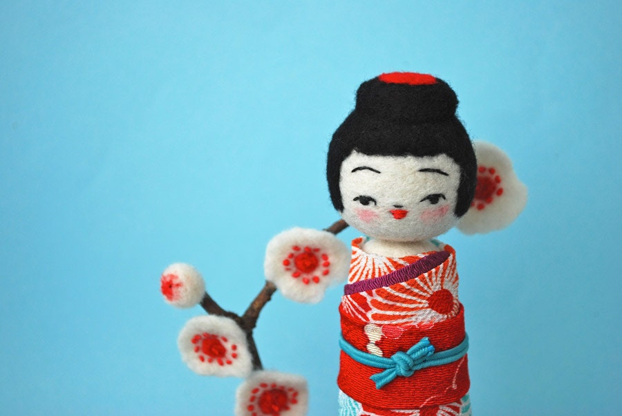 OOAK - Hiné Kokeshi Doll (odango)