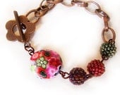 Flowers Copper Chain Bracelet with Glass Beads and Polymer Clay in Green and Red