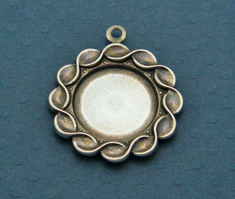Pendant Blank- 4 Silver Ox (oxidized) Round Twisted Edge 15mm Bezel Setting Pendant Blanks, Perfect for Typewriter Keys