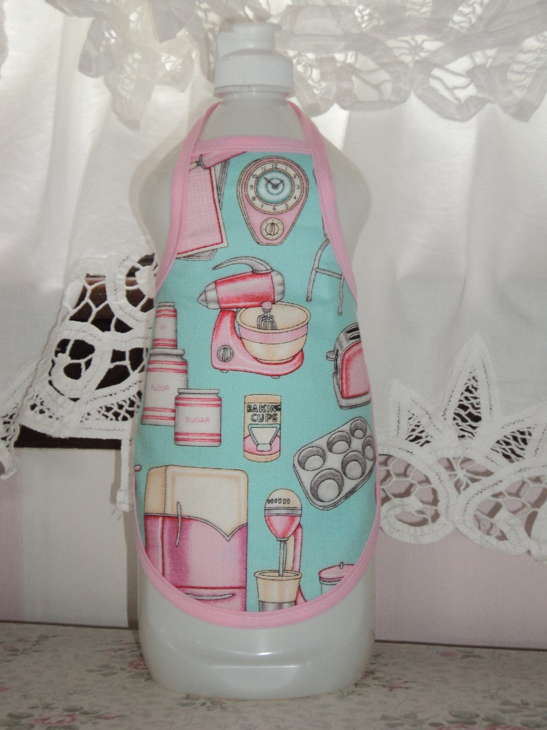 Vintage Pink Kitchen Appliances... Dish Soap Bottle Apron