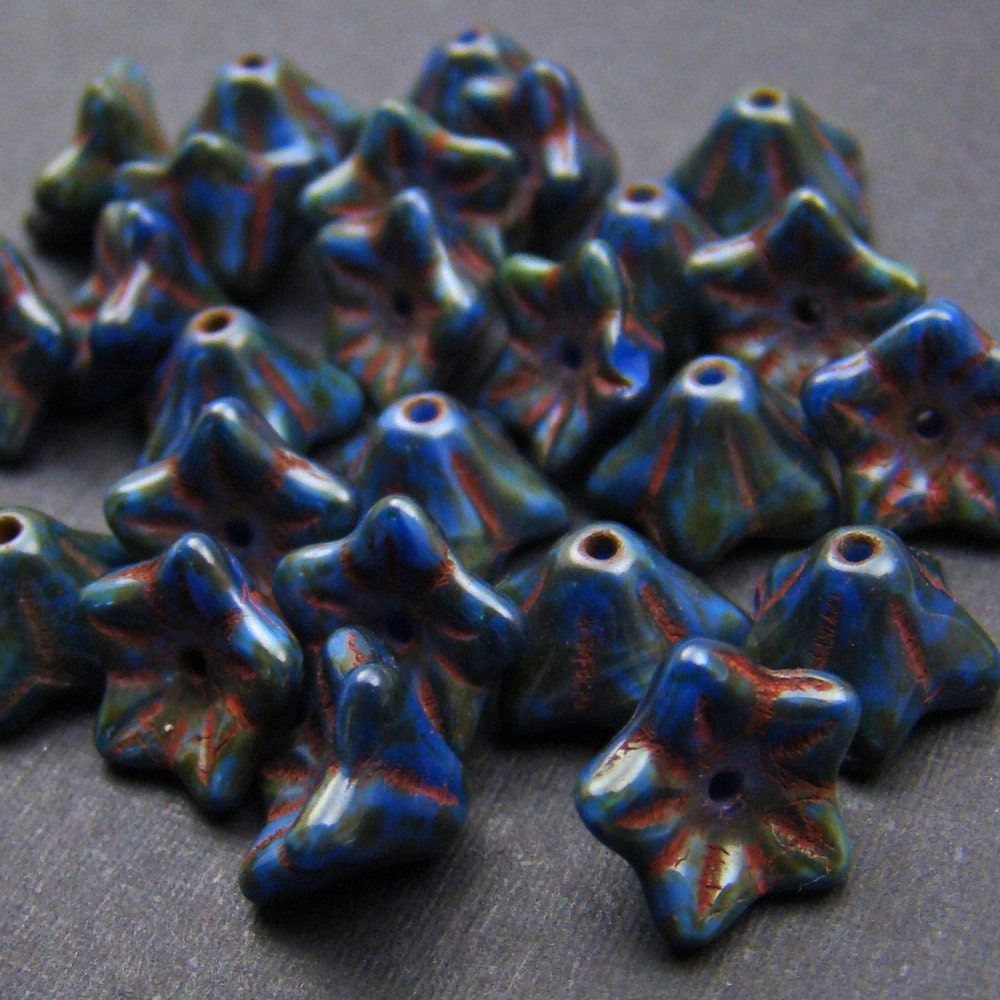 Czech flower beads, opaque blue multicolor glass 8 mm, 25 pcs