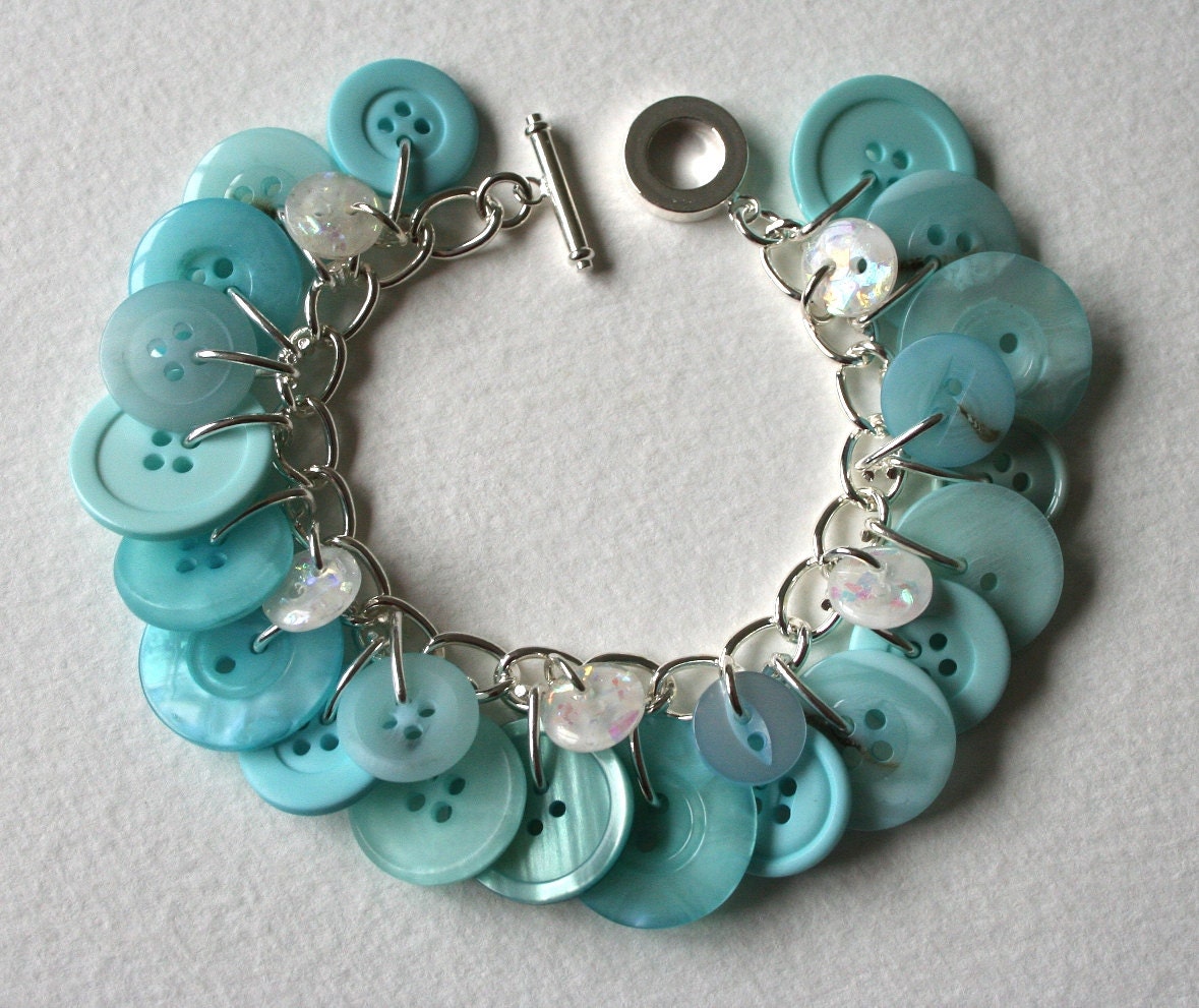 Button Bracelet Sparkly Aqua Ice Blue