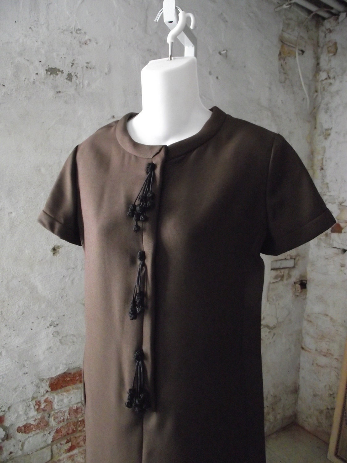 1960s Suzy Perrette Sheath Dress in Cocoa with Black