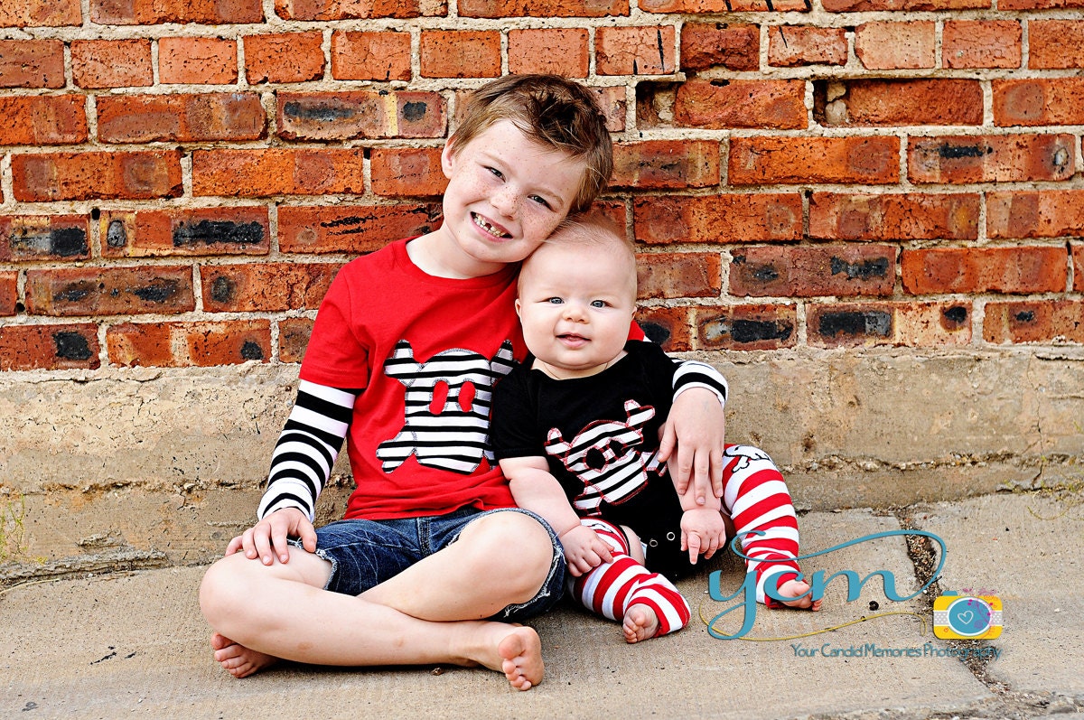 Stripey X-bones - 2 pc Shirt/Onesie and Kool Kid Arm/Leg Warmer set for Boys, Toddlers, Baby and Infants