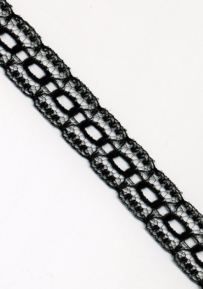 Black 5/8" Polyester Raschel Beading Lace 200 Yard Spool