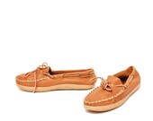 size 9 MOCCASIN brown leather 80s lace up LOAFERS