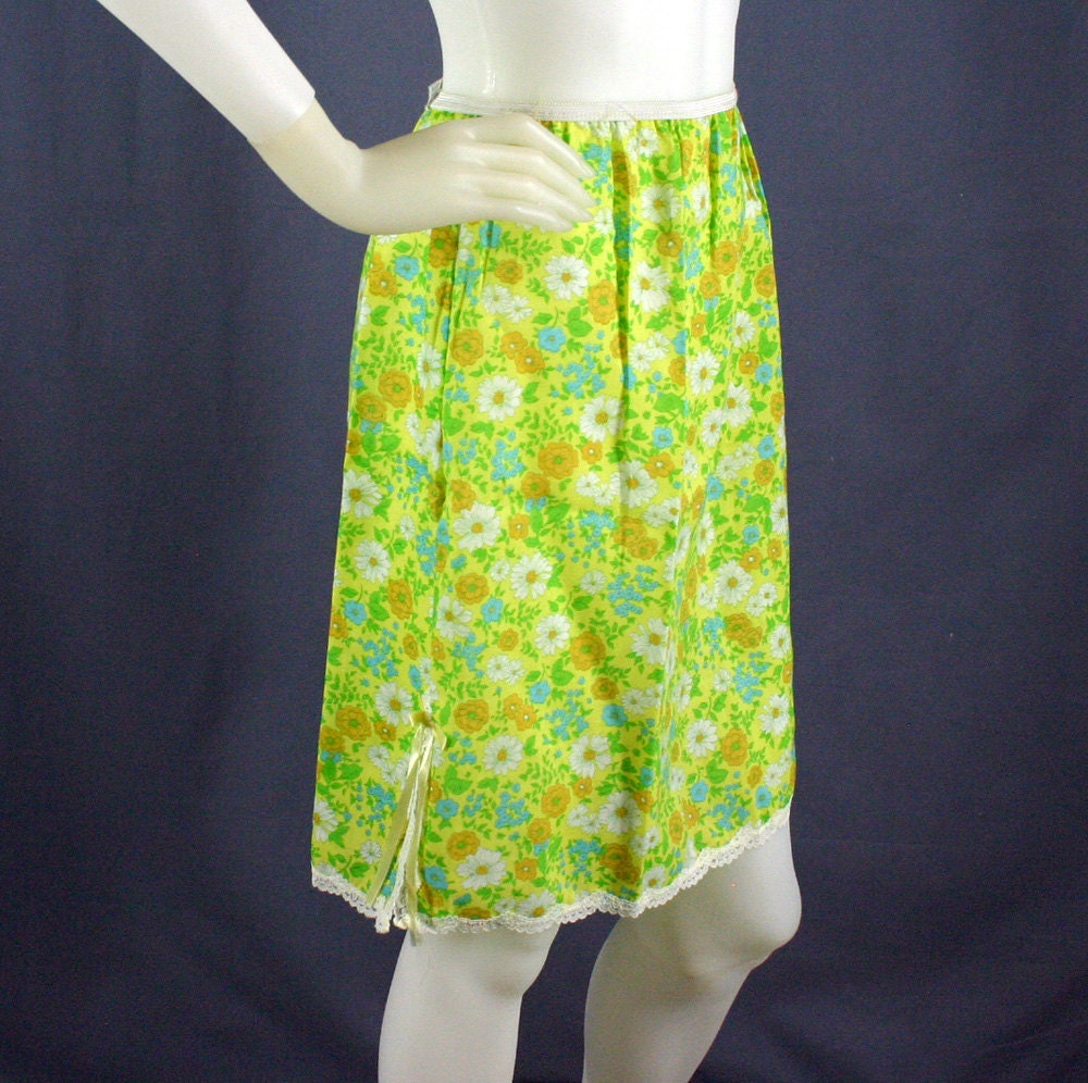 60s Sunshine Yellow Floral Half Slip, Medium - Vintage Lingerie