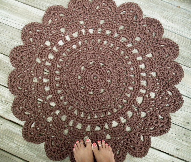 Chocolate Brown Patio Porch Cord Crochet Rug in 35" Round Pineapple Pattern