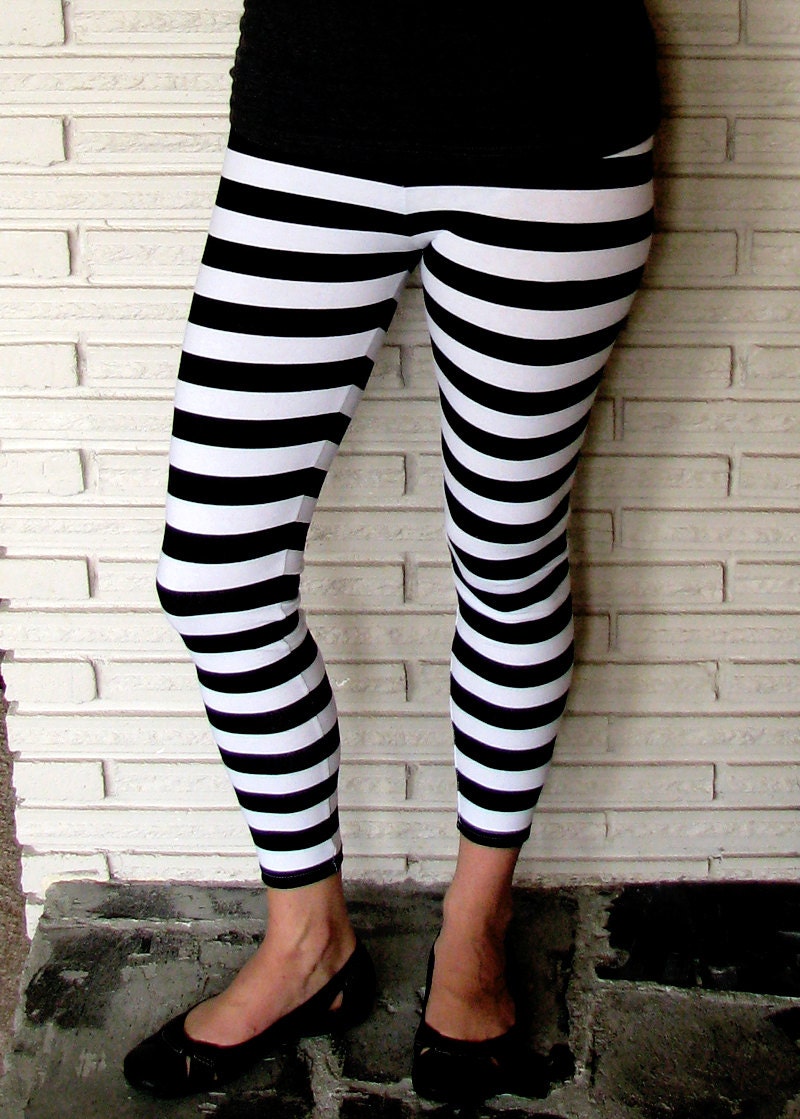 Black and White Striped Leggings, Cropped Leggings, Plus Size