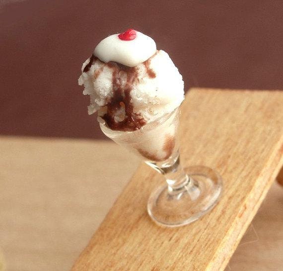 Dollhouse Miniature Food Ice Cream Sundae
