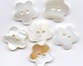 White Flower Mother of Pearl Buttons MOP 15mm (5/8 inch) Set of 6 /MOP08