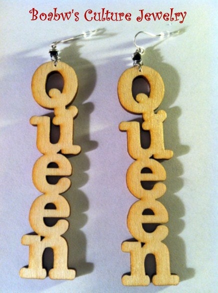 Queen Natural Earrings