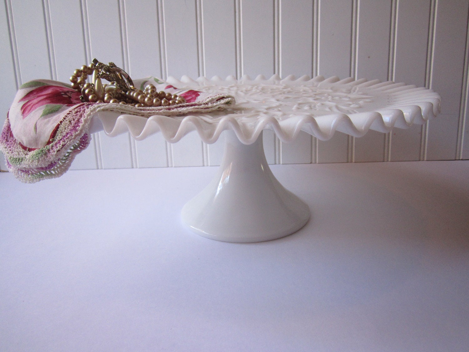 Elegant Vintage Fenton Milk Glass Spanish Lace Cake Stand