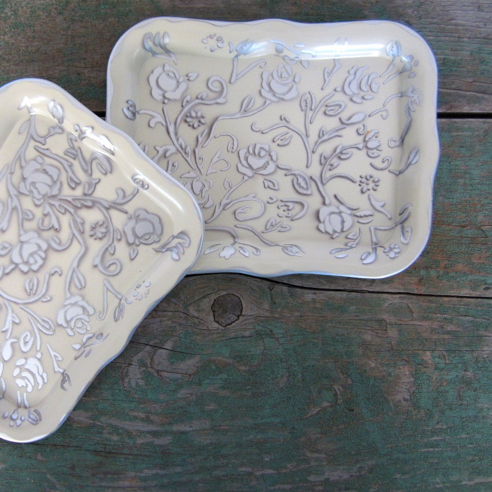 Social Supper Trays / 1940s Home Decor / Mini Party Trays / Silver Rose
