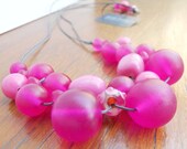 Candy Pink bubble ball resin bead necklace NEW