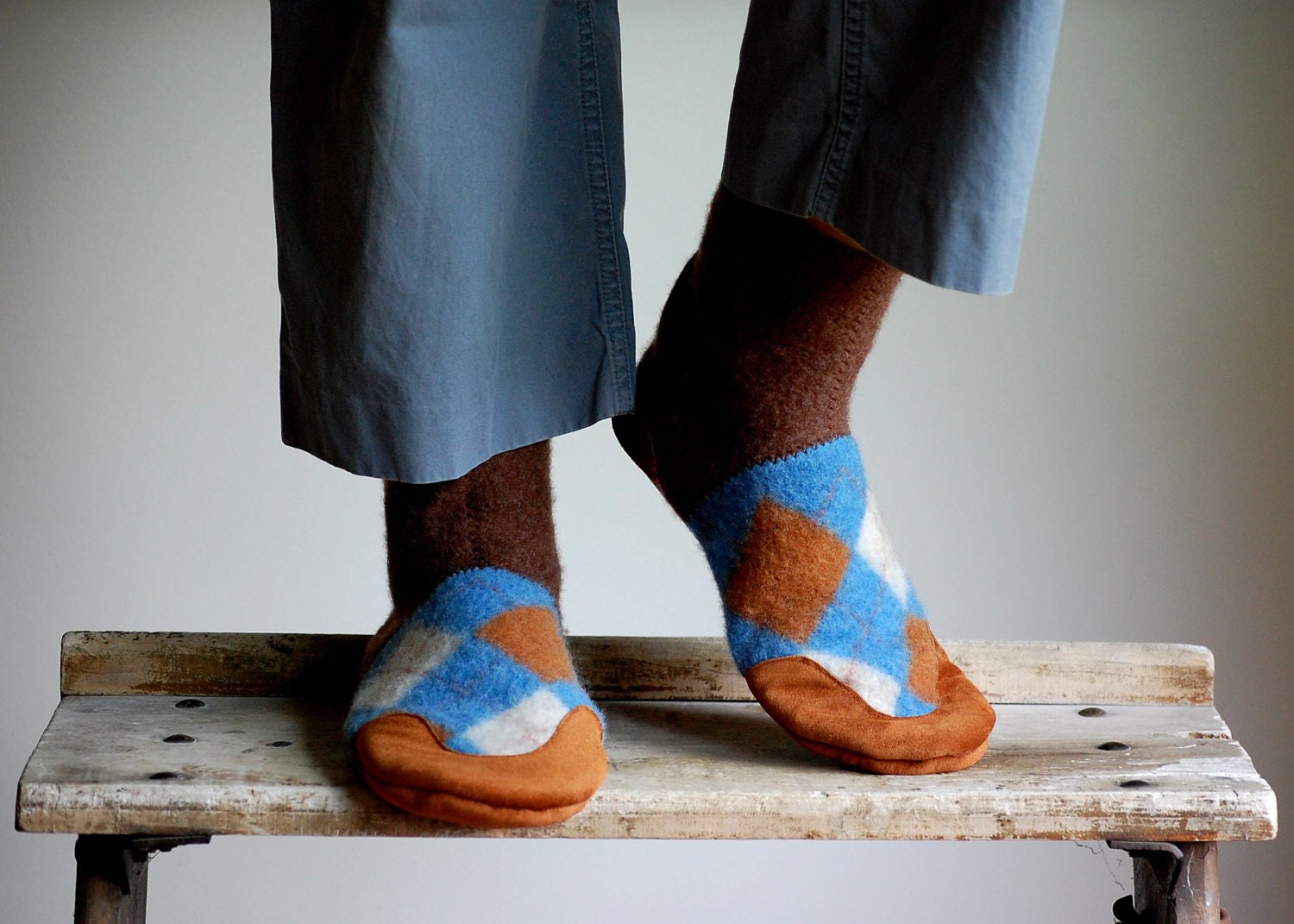 Women Slipper Socks, Wool Leather Booties, women sizes 8, These Thoughts