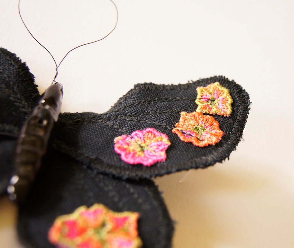 Black Linen Butterfly Brooch Ceramic body