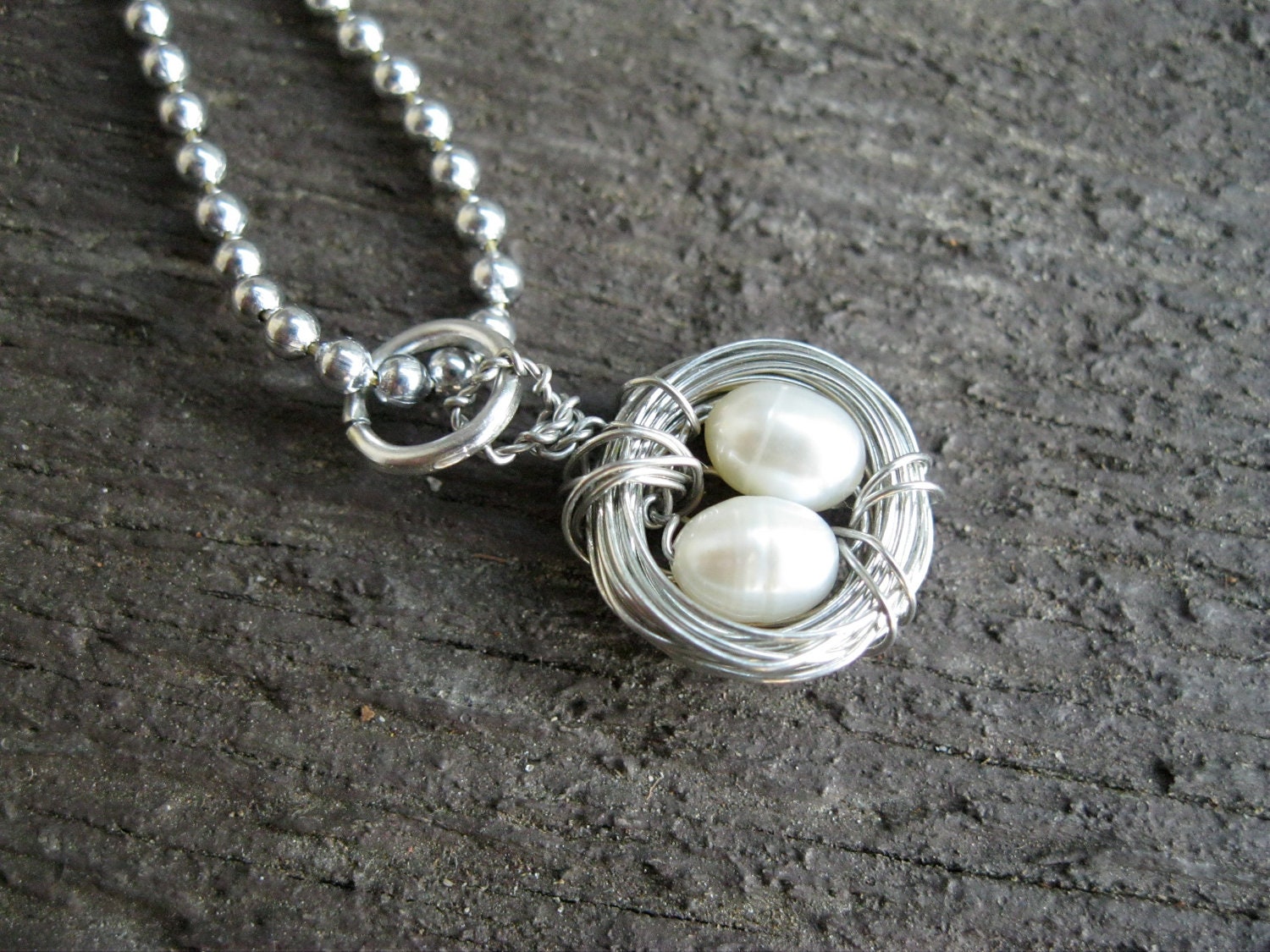 Pearly Nest (2 eggs)