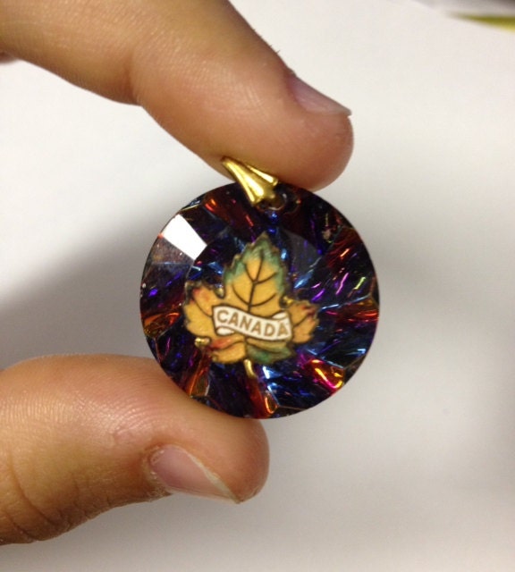 SALE vintage 60s art glass canada pendant