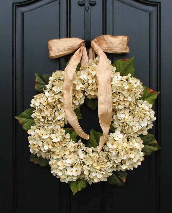 Hydrangea Wreath | twoinspireyou | Pinterest Picks - Fall Wreaths