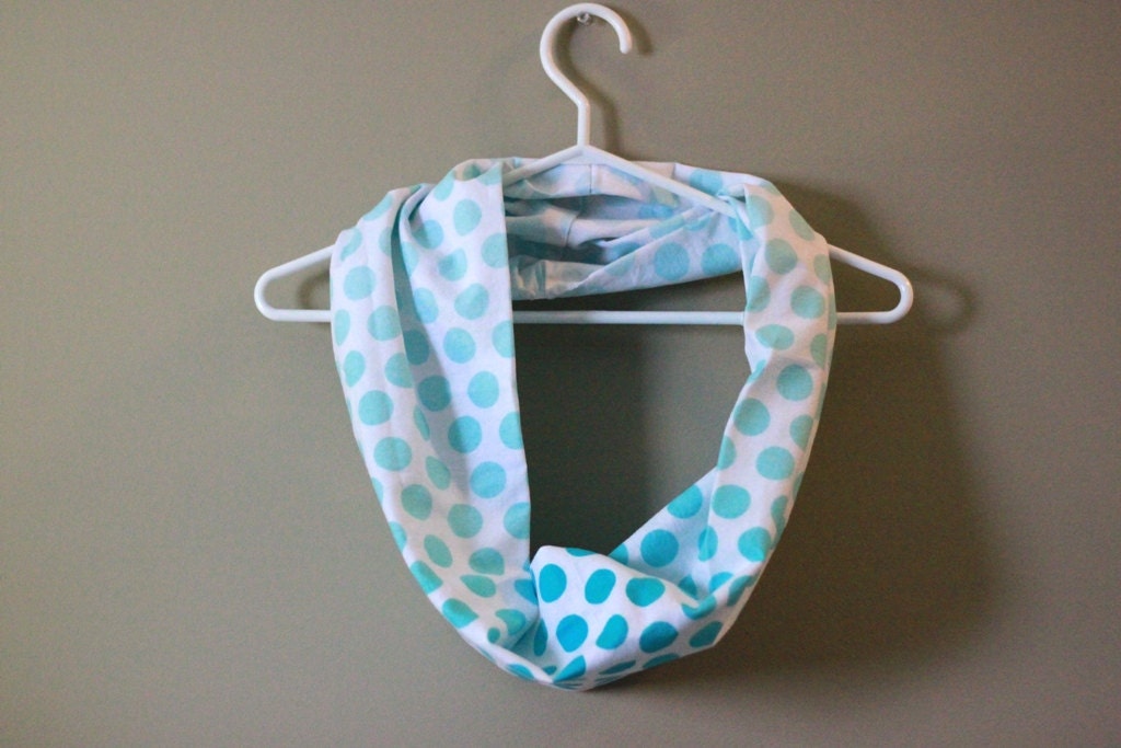Polka Dot Ombre Infinity Scarf.  Circle Cowl Scarf. Aqua Blue. Cotton Scarf. Winter Fashion. Teal Blue. Dots.
