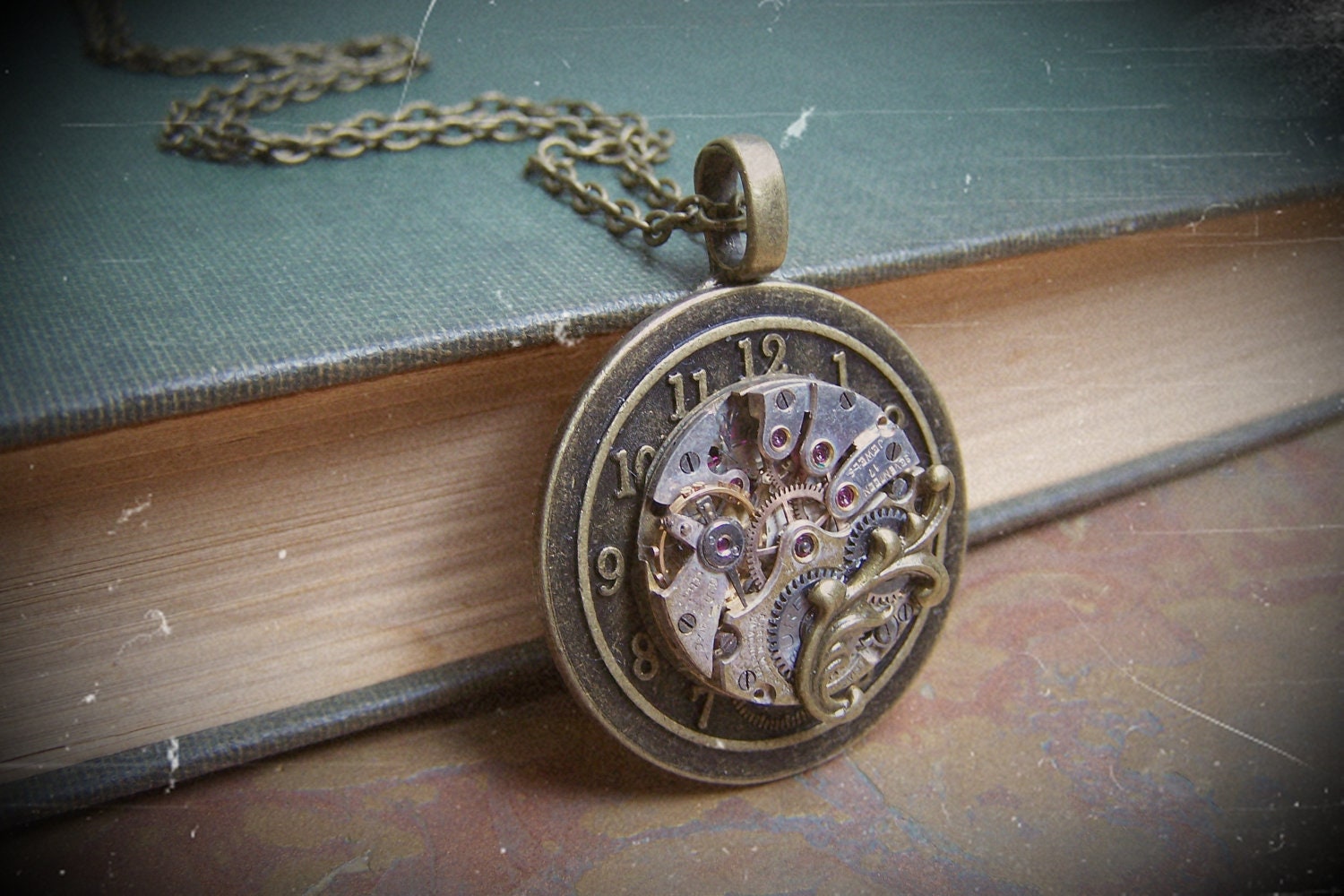 Steampunk Jewelry Clockworks Necklace Vintage Watch Circle Pendant Gears Brass Jewelry