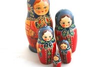 Family Time - Russian Matryoshka - Vintage Nesting Dolls - Soviet - Wood Dolls - Bright - - Birdnestsandpaper