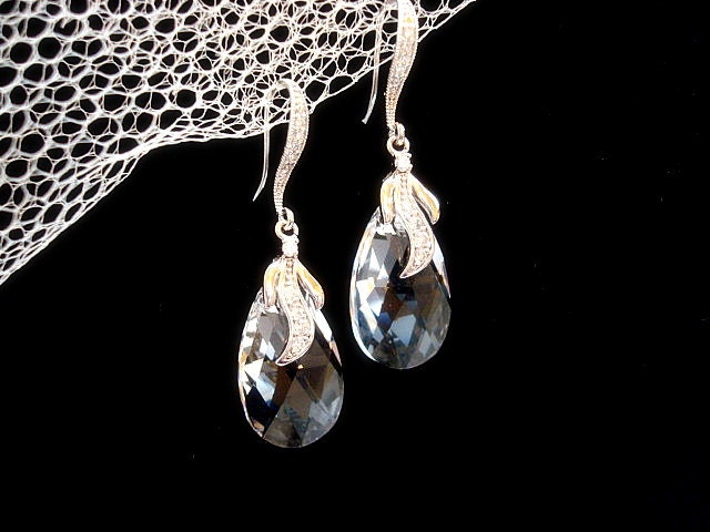Wedding jewelry, bridal earrings, crystal earrings, cubic zirconia earrings, bridesmaid jewelry, Swarovski crystal