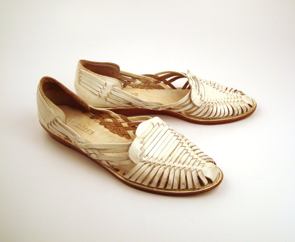 White Woven Sandals Vintage 1980s Nordstrom Leather Huaraches Women's size 8 1/2
