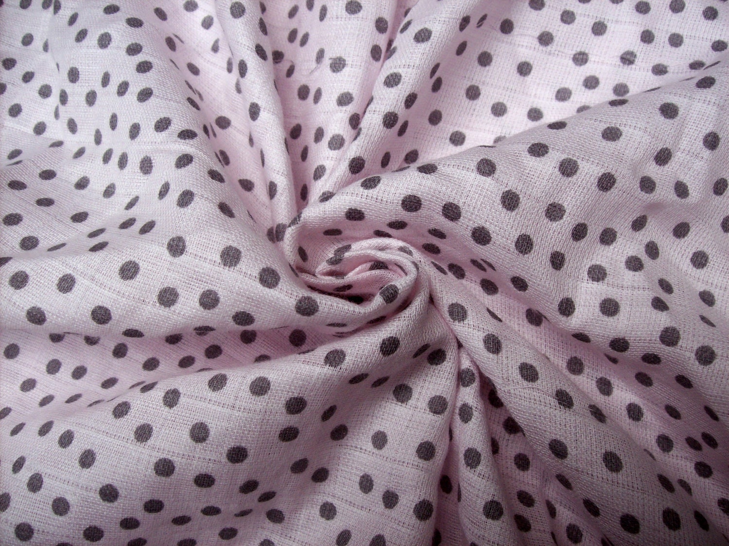 Muslin/Gauze Swaddling Blanket REMNANT, pink polka dot Organic Cotton