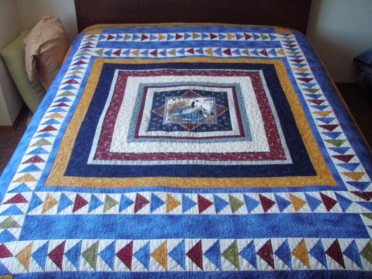 geometric patchwork quilt queen - Nesting Geese