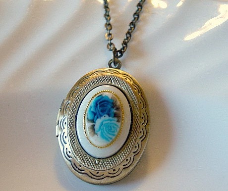 Blue Rose Locket Necklace Oval Brass Vintage Locket Necklace with Flowers - Kept Memories