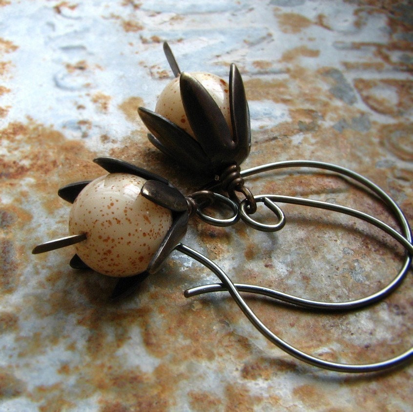 Rustic earrings glass beads and antiqued brass earrings - Idun