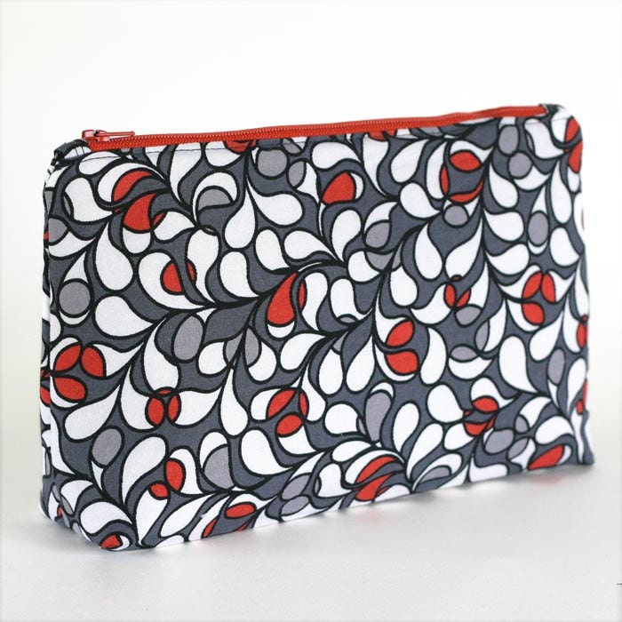 Make Up Bag Womens Toiletries Bag travel Pouch Black and Red