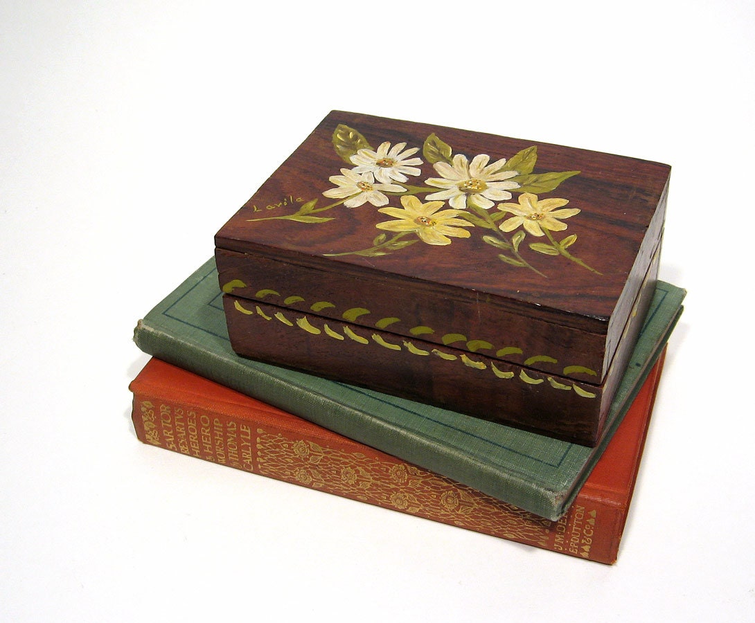 Vintage Wood Box Hand Painted Daisies Primitve Folk Art
