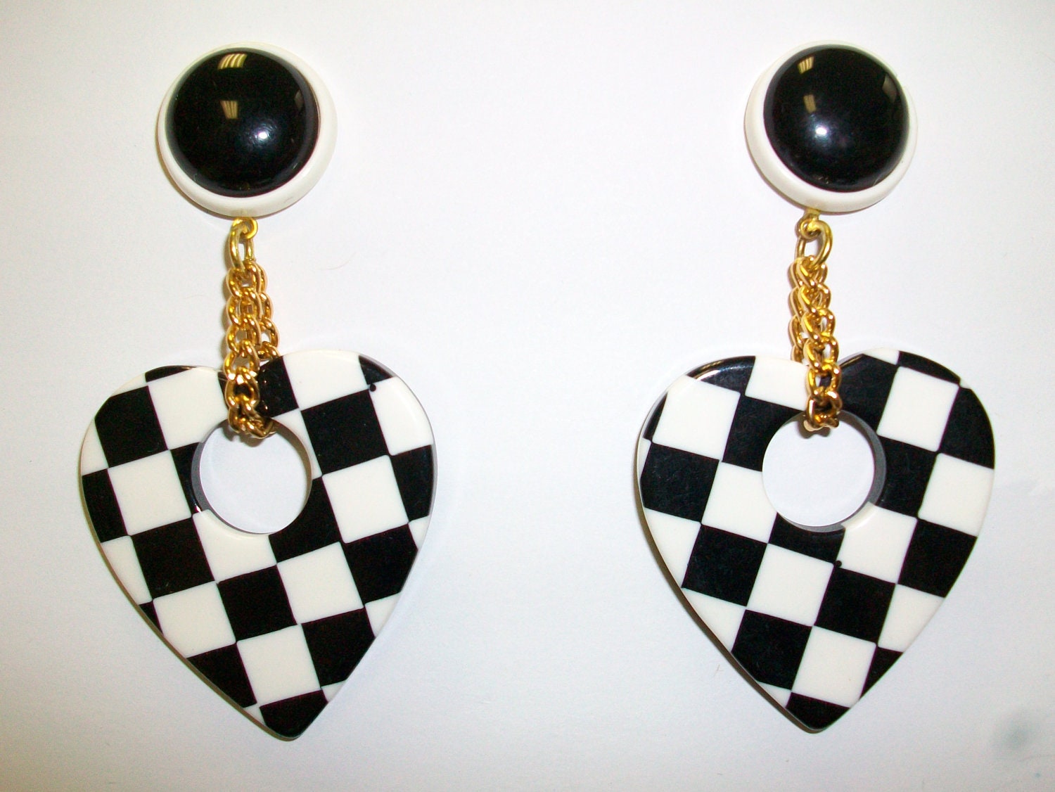 Vintage Checkered Black and White Nautical Heart Earrings DEADSTOCK