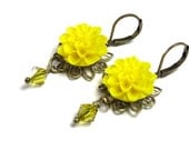 Victorian Style Jewelry, Yellow Dangle Flower Earrings, Lucite Flower Cabochons, Yellow Flowers, Romantic Jewelry, Valentines Day