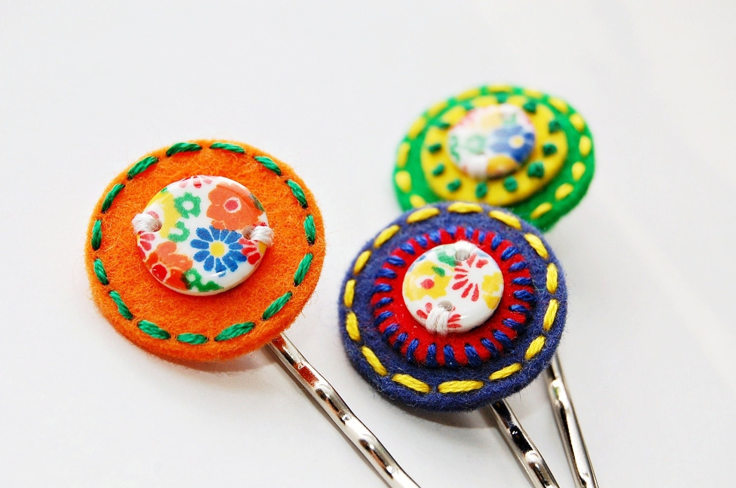 Midcentury Button Embroidered Hair Pins Set