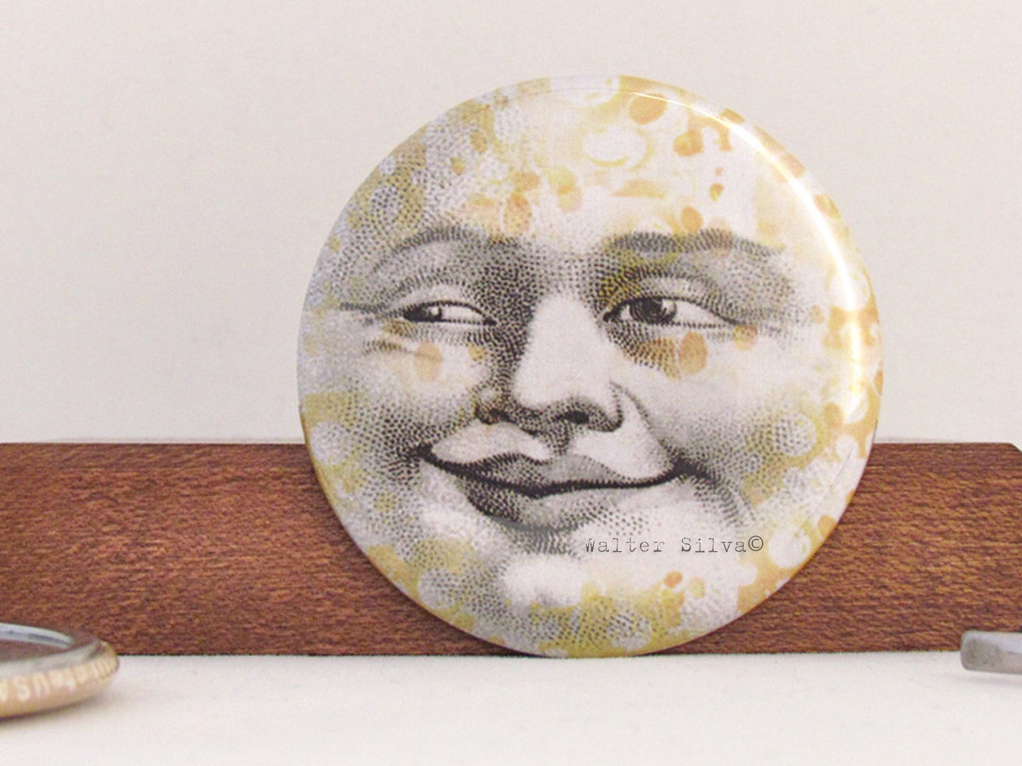 Man in the Moon Round Magnet or Pocket Mirro - Celestial Refrigerator Magnet or Pin or Pocket Mirror