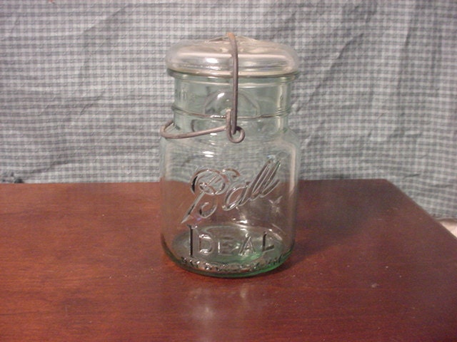 Blue Ball Ideal Pint Canning Jar with Wire Bail and Glass Lid Pat d july 14 1903