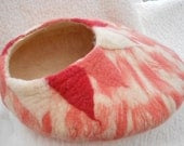 A Large Felted Cat Bed "Sweet Dreams" A Kitten,Cat Bed Pod Cave for Cosy Sleeping  Hand Felted