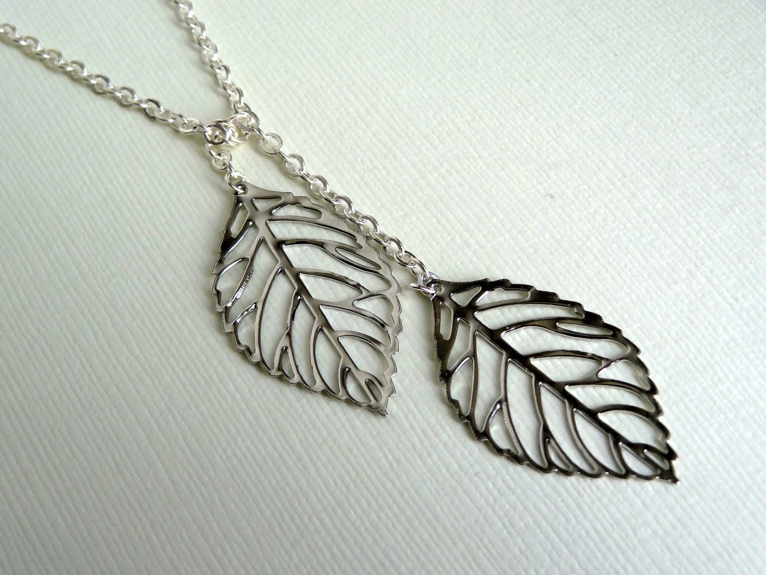 Silver Leaf necklace leaf charm lariat silver plated chain jewelry delicate friendship bridesmaid gift wedding
