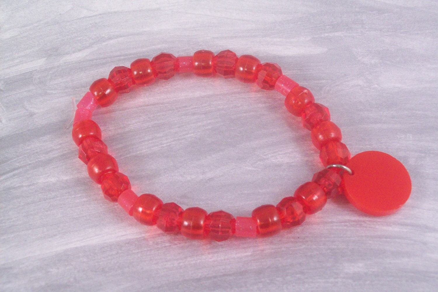 Red Plastic Beaded Stretch Bracelet Small