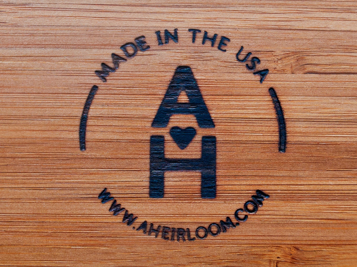 AHeirloom's Illinois State Shaped Cutting Board
