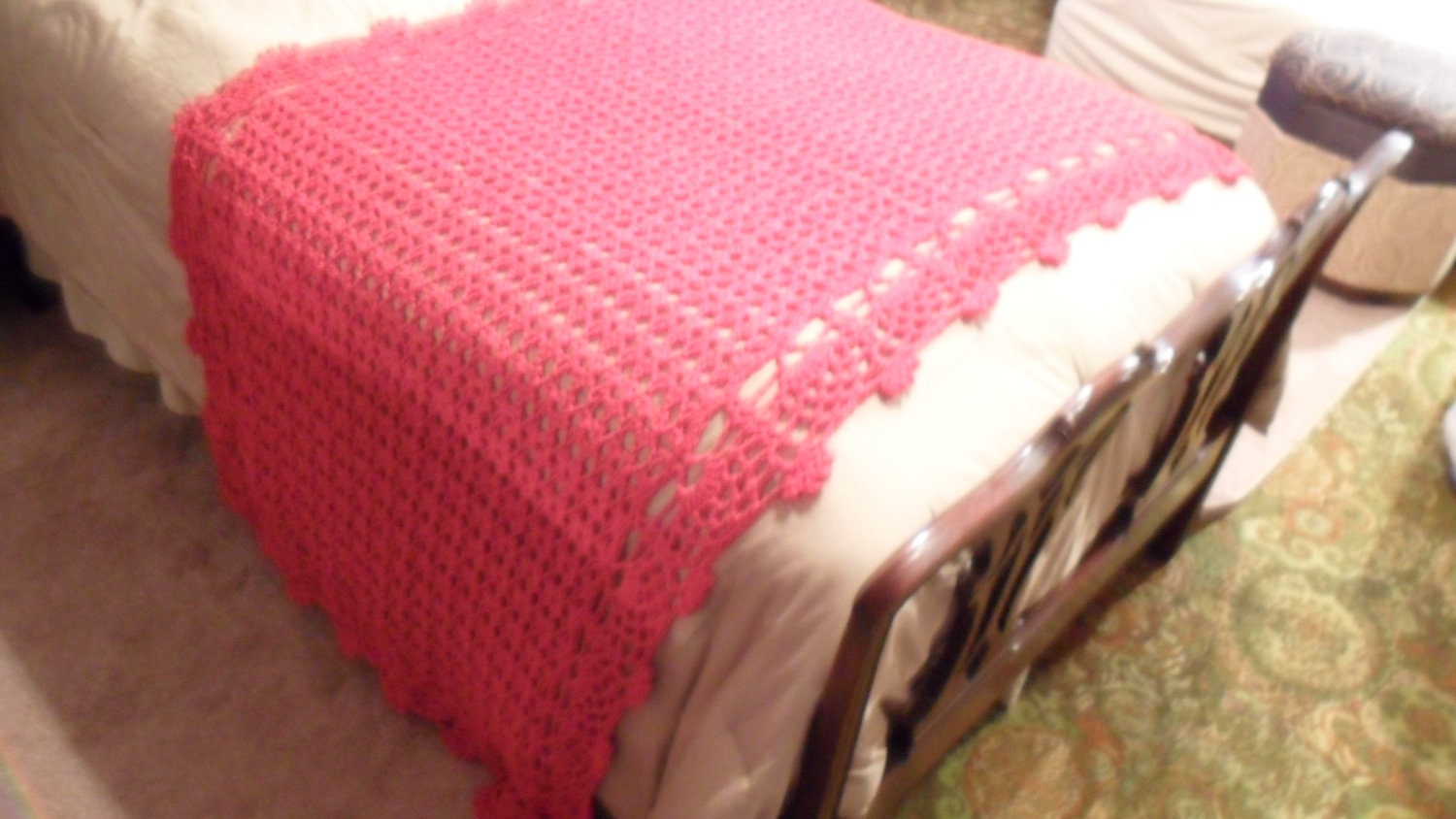 XWide  Hand Crocheted 'LACY PINEAPPLE' Bedscarf Style Cozy Cover Throw Afghan Blanket