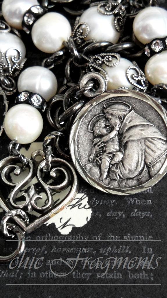 LOST CAUSES Religious Medal Bracelet. Saint Anthony. James Avery Fleur de Lis Heart. Freshwater Pearls. Vintage Renaissance Assemblage