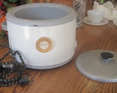 1940's era Nesco Electric roaster cat no.4210