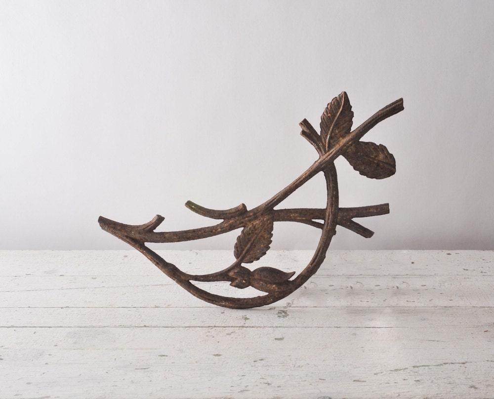 Antique Rosebud Architectural Cast Iron Ornamental Salvage Decorative Metal Relic