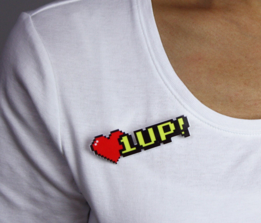 1 UP 8 Bit Brooch, Pixel Heart, Red
